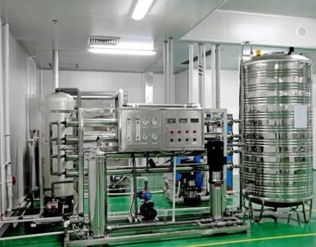Fabrikasi dan instalasi sistem pemurnian air Reverse Osmosis (RO) Water Treatment Plant stainless steel untuk kebutuhan pabrik